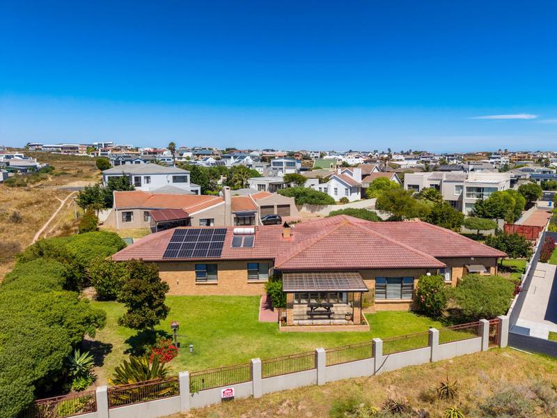 4 Bedroom Property for Sale in Myburgh Park Western Cape